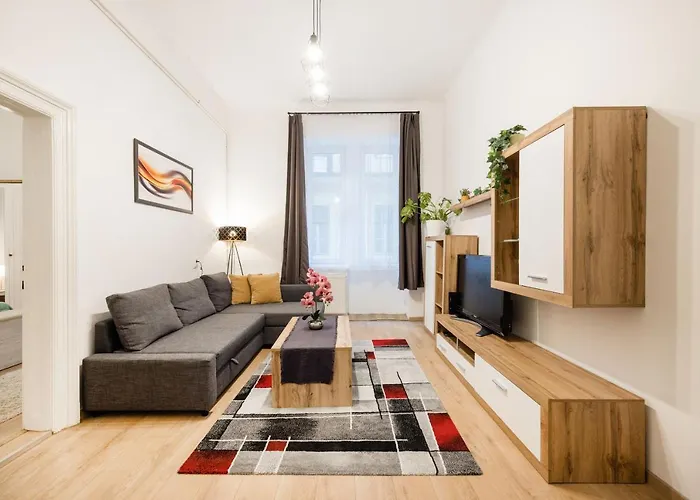 Izabella Budapest